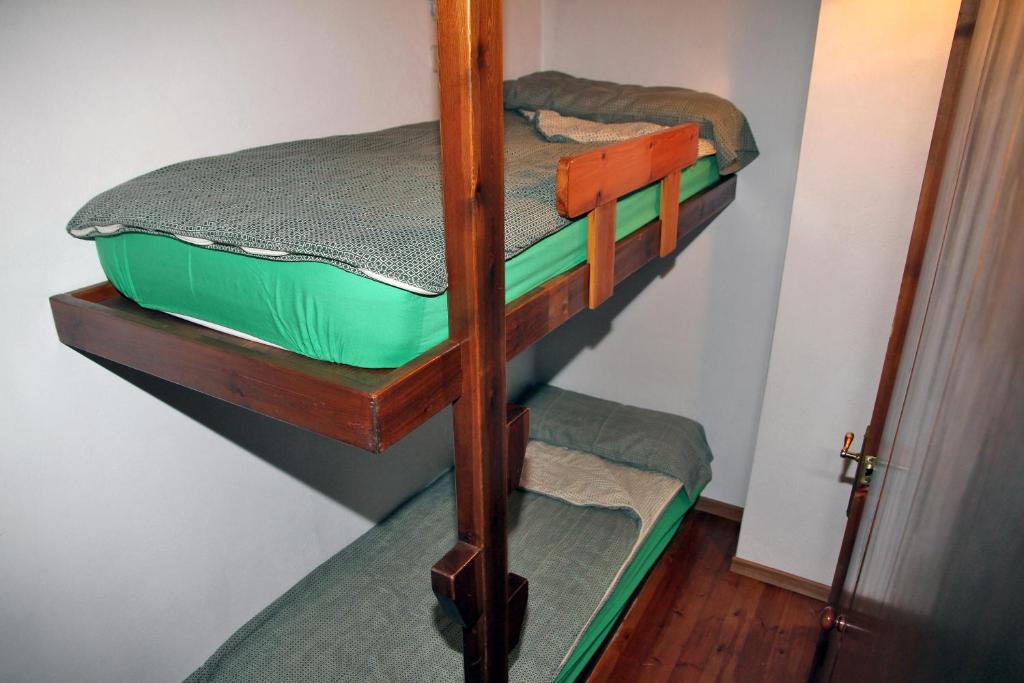 Habitación con litera de tres camas · Apartamento Cap d’Aran, Baqueira